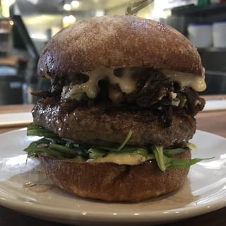 Mushroom-Truffle Burger (gfo)
